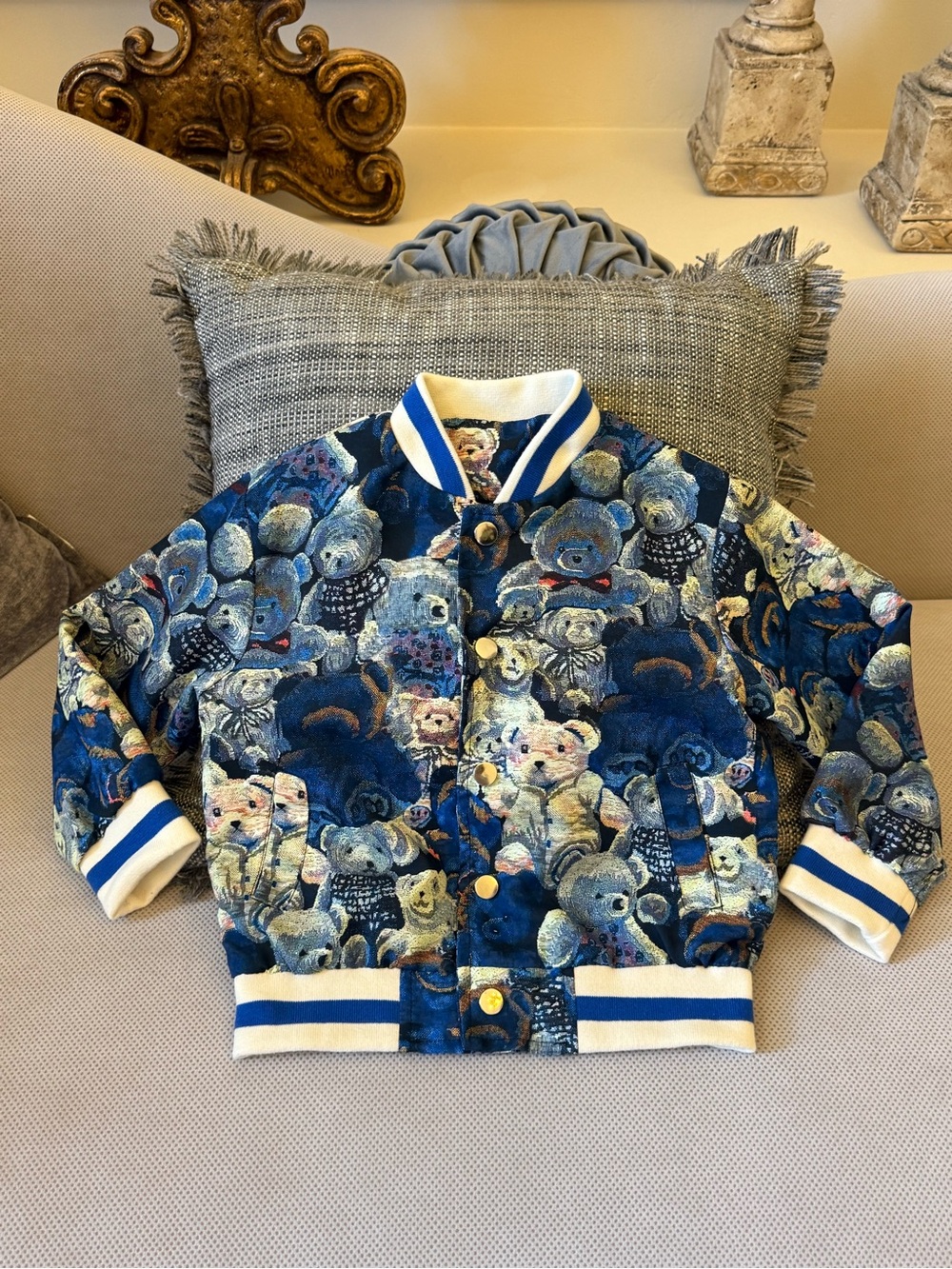 SHEIN Kids Teddy Print Bomber Jacket in Navy Blue size 5